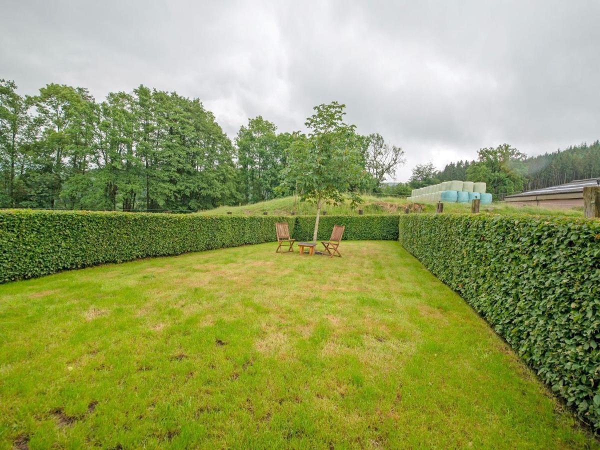 Charming Holiday Home In Stavelot With A Garden Exterior photo